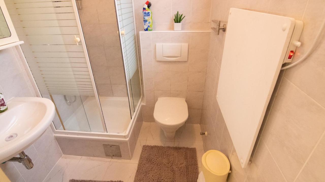 Small-Comfy Guest House In Donaustadt Garden - Not Shared! Wien Exterior foto